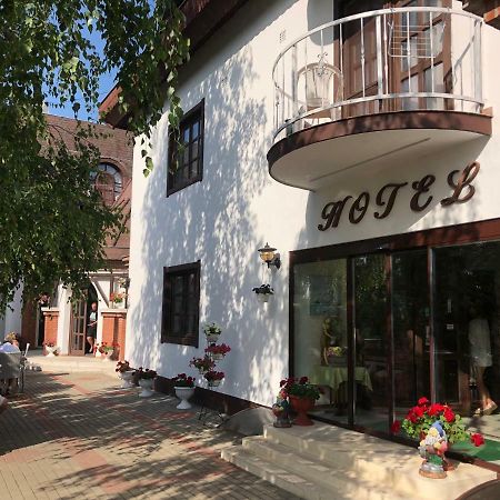 Karikas Hotel Hajduszoboszlo Ngoại thất bức ảnh