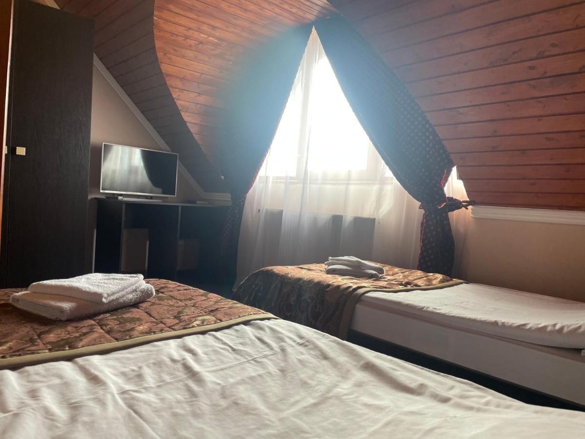 Karikas Hotel Hajduszoboszlo Ngoại thất bức ảnh