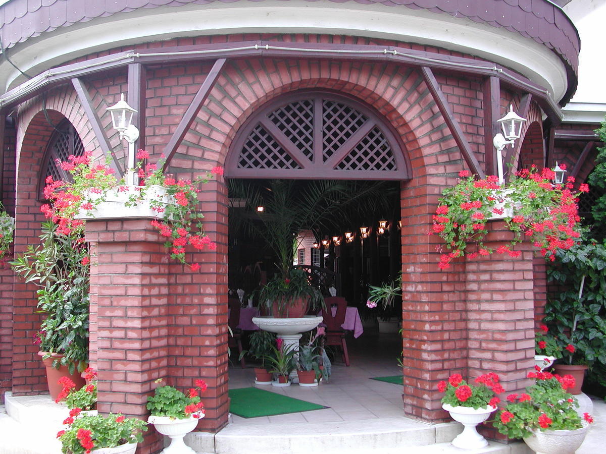Karikas Hotel Hajduszoboszlo Ngoại thất bức ảnh