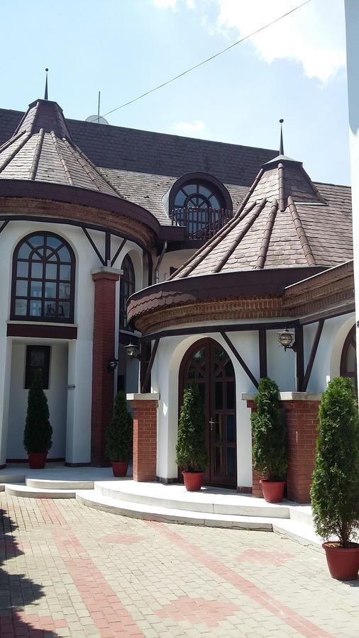 Karikas Hotel Hajduszoboszlo Ngoại thất bức ảnh
