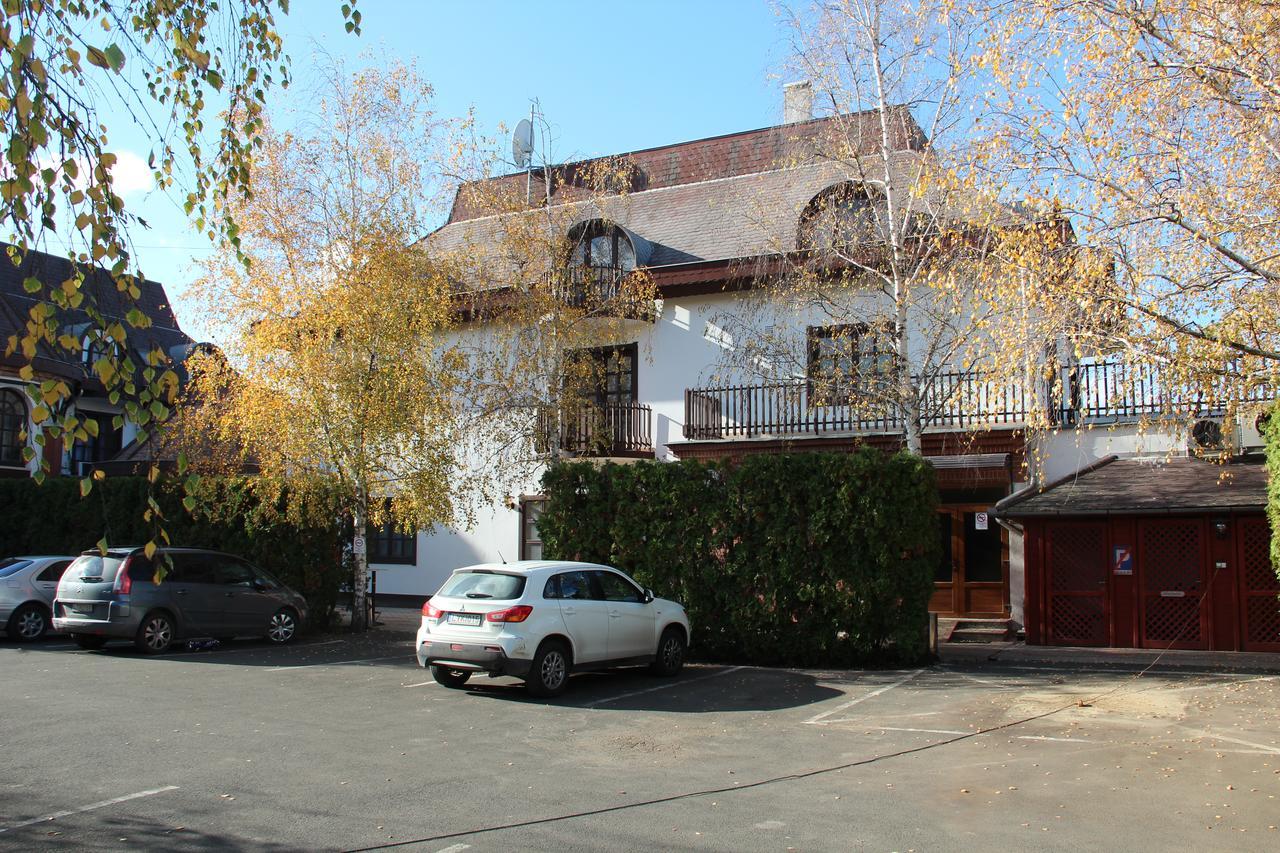 Karikas Hotel Hajduszoboszlo Ngoại thất bức ảnh