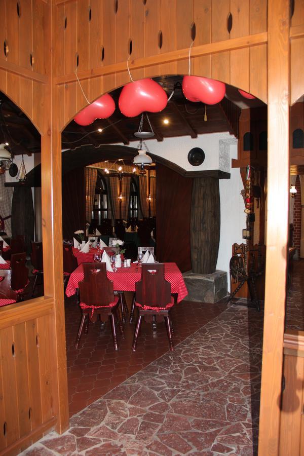 Karikas Hotel Hajduszoboszlo Ngoại thất bức ảnh