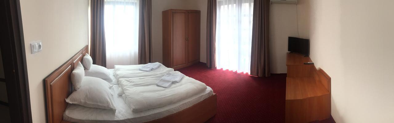 Karikas Hotel Hajduszoboszlo Ngoại thất bức ảnh