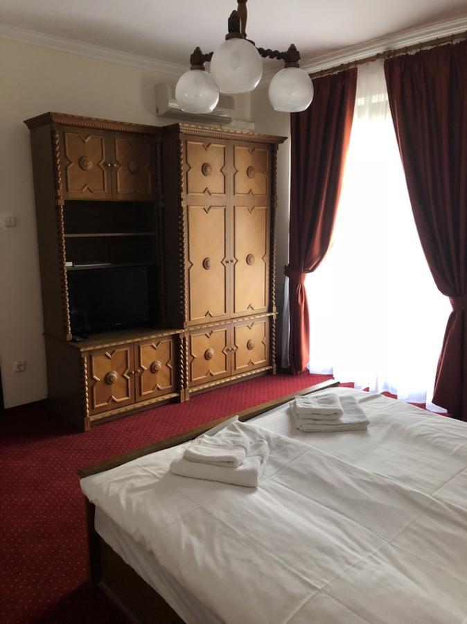 Karikas Hotel Hajduszoboszlo Ngoại thất bức ảnh