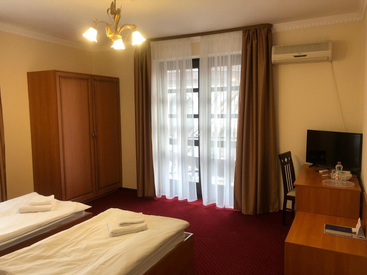 Karikas Hotel Hajduszoboszlo Ngoại thất bức ảnh