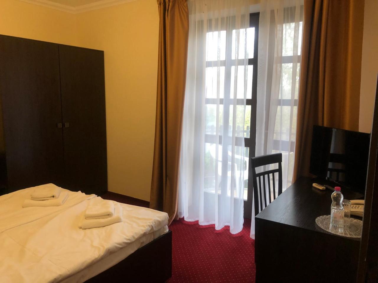 Karikas Hotel Hajduszoboszlo Ngoại thất bức ảnh