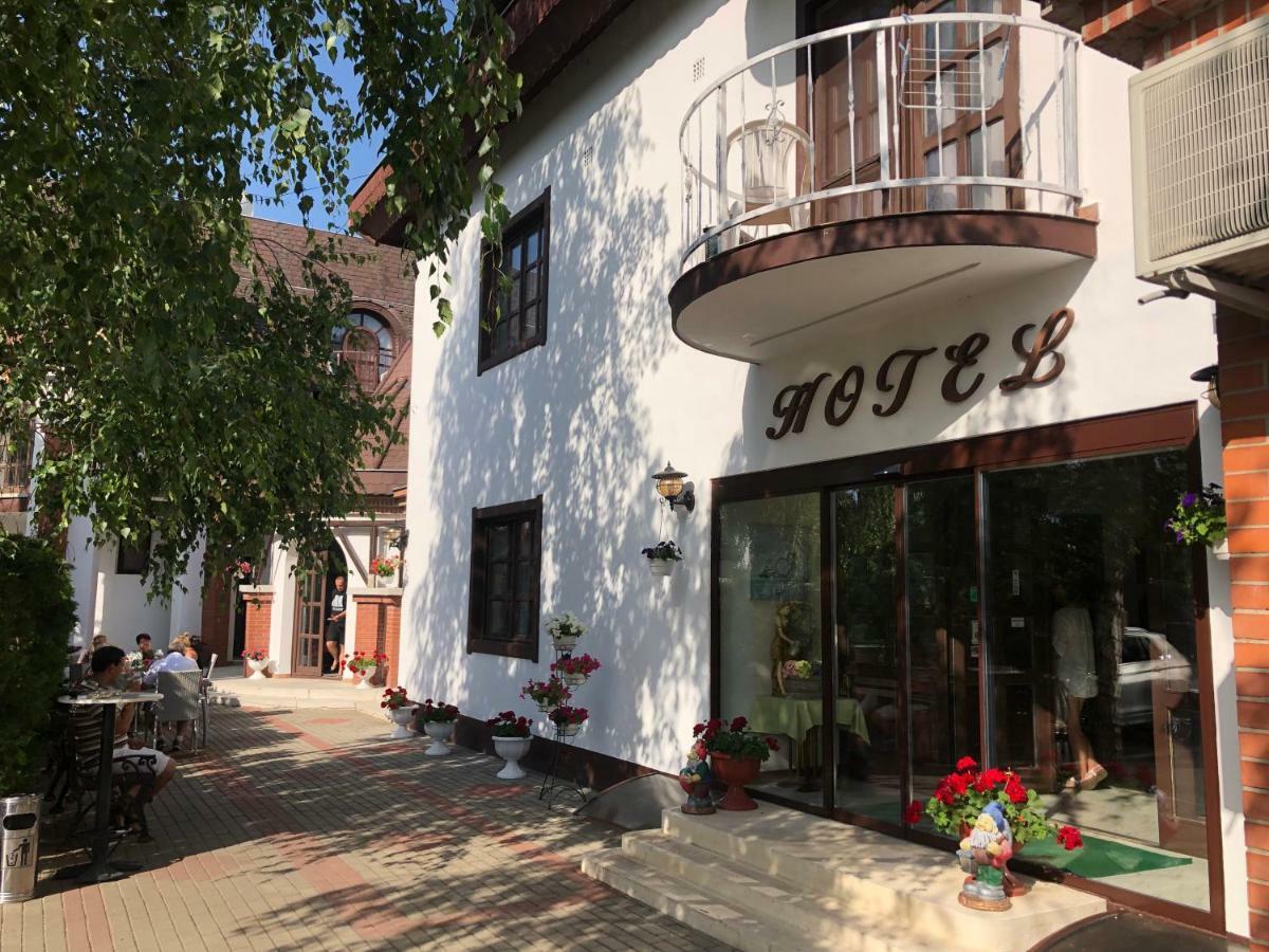 Karikas Hotel Hajduszoboszlo Ngoại thất bức ảnh